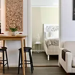 ✭huippuvarusteltu Luksuskoti, Sauna, Ilmainen Pysaekoeinti✭ Apartmán Tampere