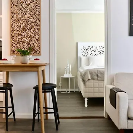 Διαμέρισμα ✭huippuvarusteltu Luksuskoti, Sauna, Ilmainen Pysaekoeinti✭ Τάμπερε