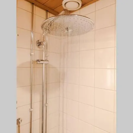 ✭Huippuvarusteltu Luksuskoti, Sauna, Ilmainen pysäköinti✭